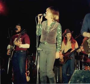 Bonnie with Dru Lombar and Joe Dan Petty, Manchester, 1976